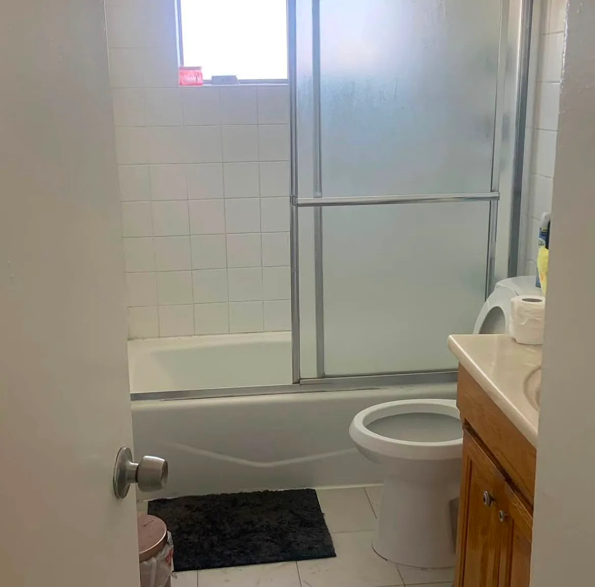2 bed, 958 sqft, $1,000 — Photo 1