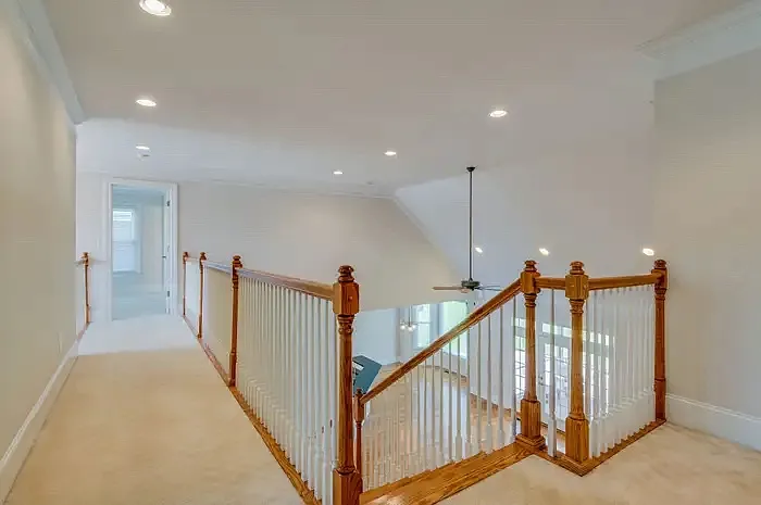 101 Tiffany Ct — Photo 30