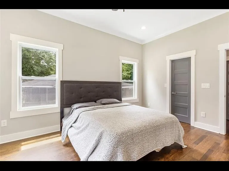 2039 Glendale Dr — Photo 19