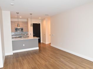 27 Austin St #215, Newtonville, MA 02460