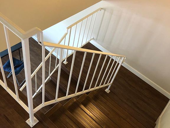 4th image of 1334 Parkside Dr