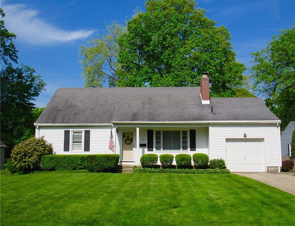 1st image of 194 Goodhue Dr