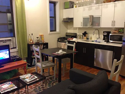 Rented by Sam Tabak | media 31