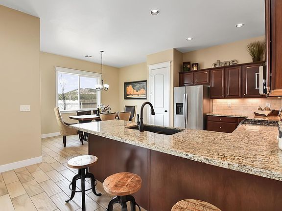 Plan 1986 Kitchen Dining