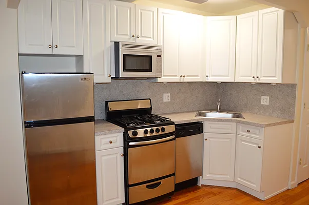 Rented by OvCo Realty | media 25