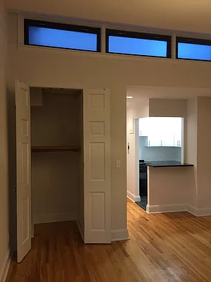 Rented by Metropolis Real Estate of Manhattan | media 25