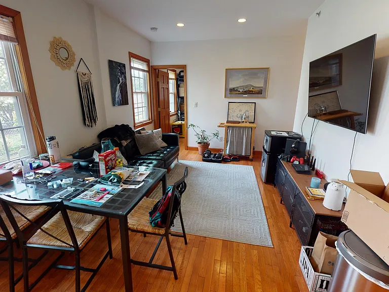 46 Lincoln St #1L — Photo 4