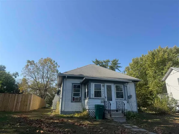 409 S Harrison St, Brighton, IA 52540
