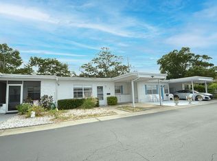 13940 Anona Heights Dr APT 38, Largo, FL 33774
