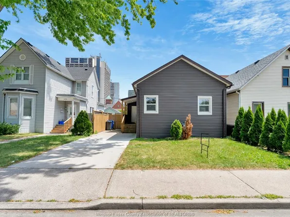 442 Church St, Windsor, ON N9A 4S9