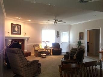 1st image of 1921 Amberwood Ct