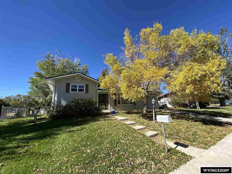 1st image of 1305 Goodrich Dr
