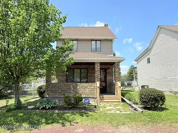 2nd image of 200 Haddock Rd