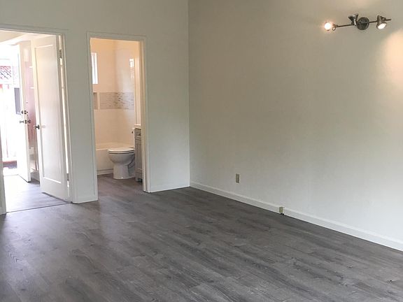 5th image of 343 Chestnut Ave