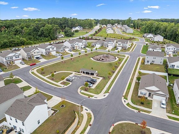 5th image of 38 March Creek Dr