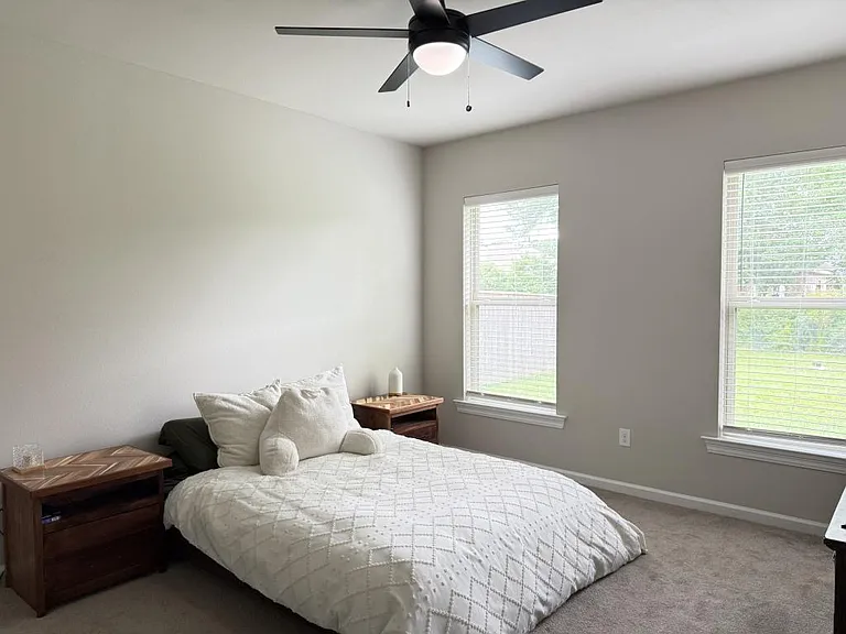 14357 Southern Magnolia Ave — Photo 11
