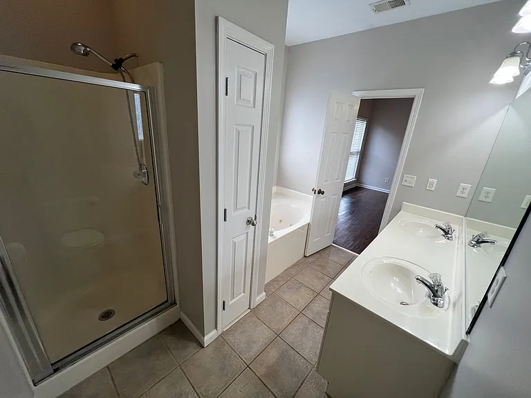 1274 Pebble Creek Cir — Photo 22