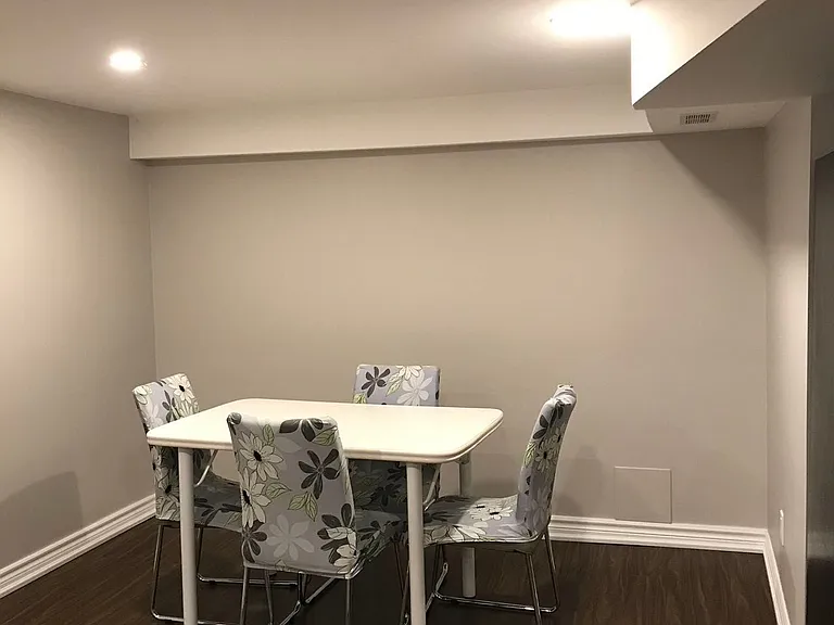 4024 Melfort Cres #BASEMENT — Photo 7
