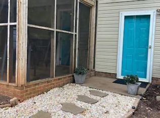 331 Lakewood Dr #C, Townville, SC 29689