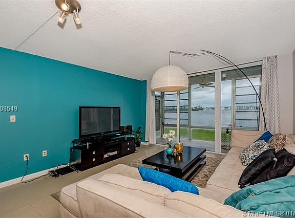 5th image of 1175 Miami Gardens Dr #102