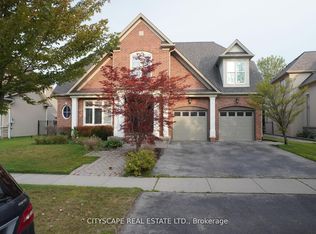 536 Canyon St, Mississauga, ON L5H 4L8