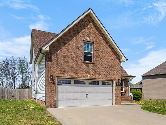 5th image of 2852 Brewster Dr