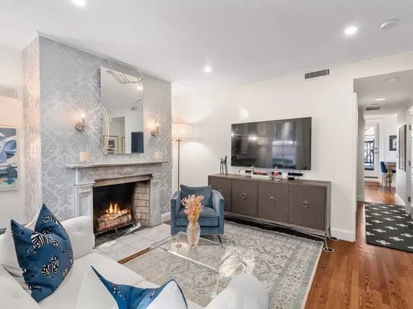 58 Temple St #3, Boston, MA 02114