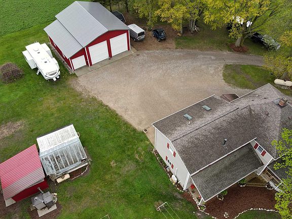 5th image of 8201 Essex Rd