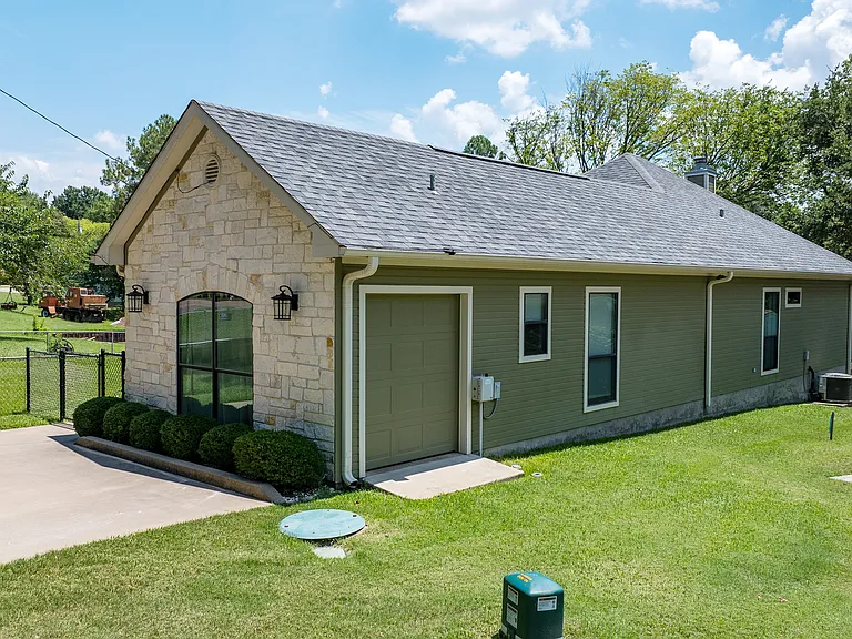Side view of the house.
