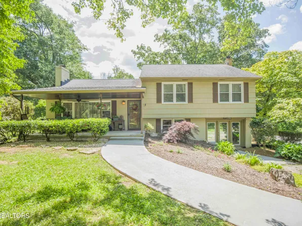 94 Reservoir Rd, Norris, TN 37828