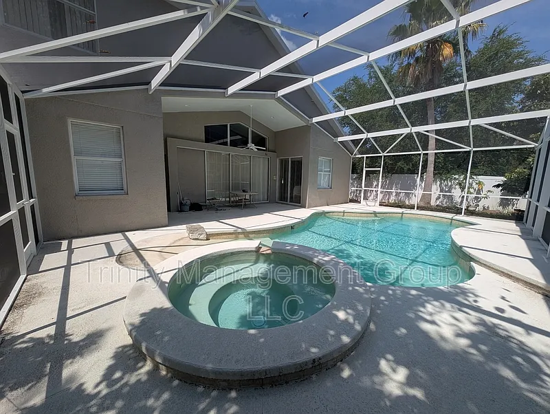 4 bed, 3.0 bath, 3337 sqft, $3,249 — Photo 2