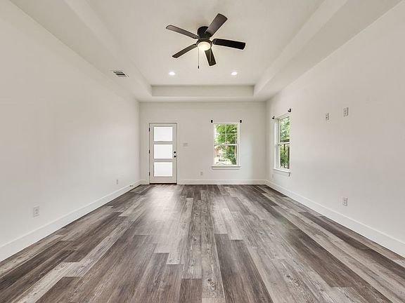 4th image of 808 S Frances St