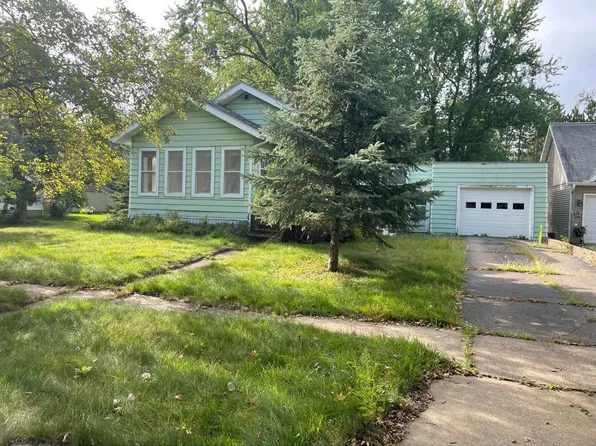 625 E 2nd St, Owen, WI 54460