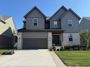 29371 Bayside Cir N, Chesterfield, MI