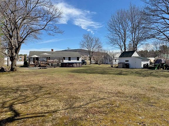 5th image of 160 Sunny Acres Road