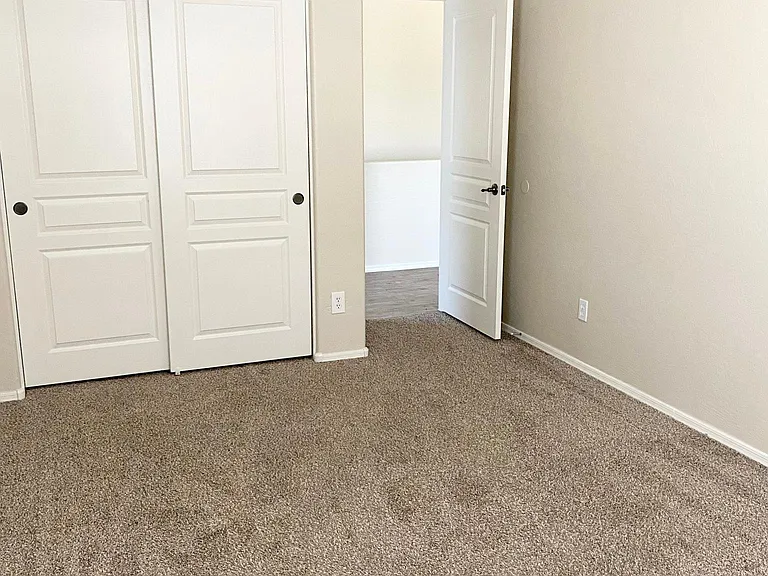 29525 N Smokey Ln — Photo 19