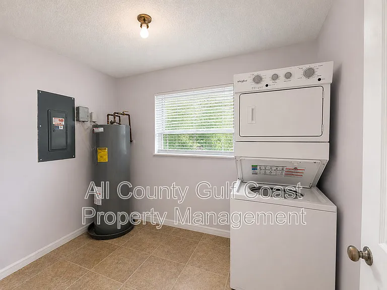 4222 Olive Ave — Photo 10