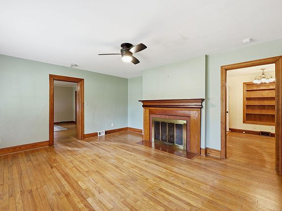 5th image of 213 Pine Tree Rd