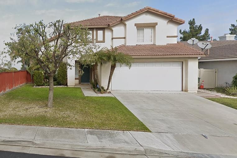 1st image of 857 Saint James Dr