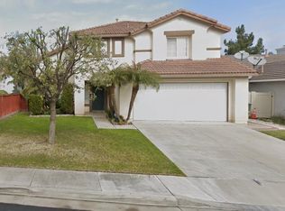 857 Saint James Dr, Corona, CA 92882