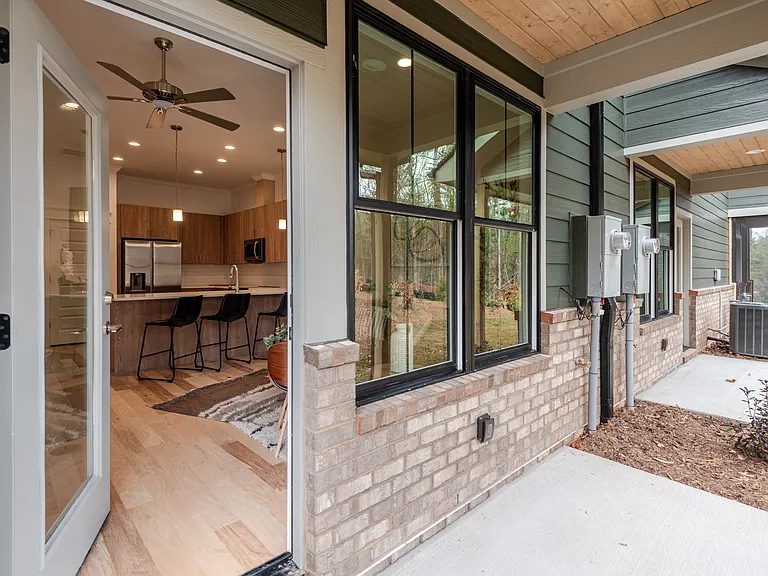 153 Collin Pl — Photo 8