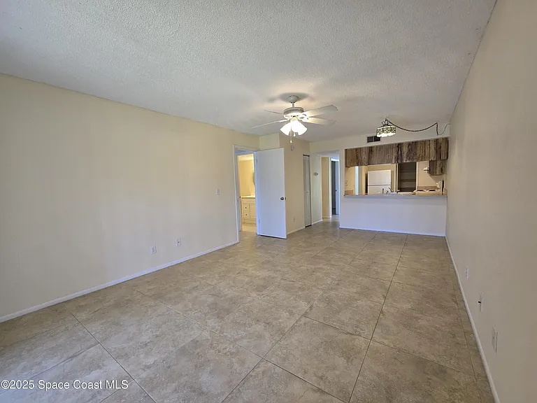 505 Landings Way #10 — Photo 14