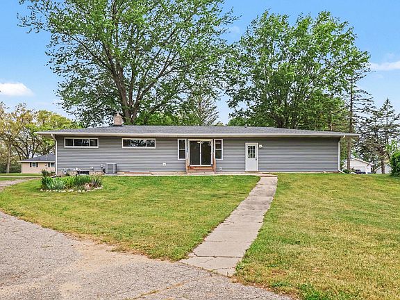 3rd image of 313 Thelma Dr