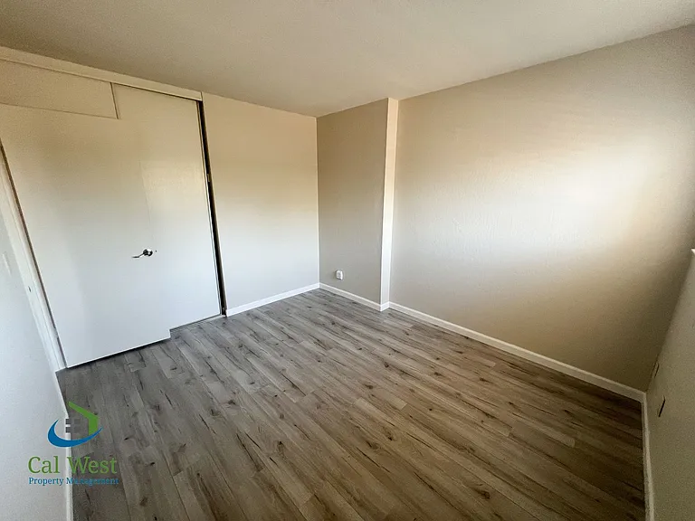6547 Cobblestone Ct — Photo 30