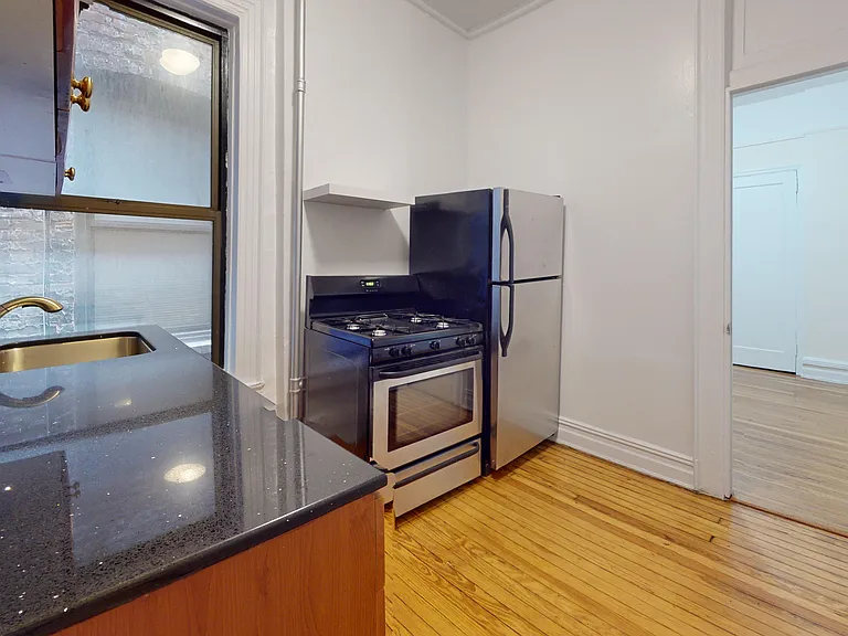 229 E 12th St #65 — Photo 2