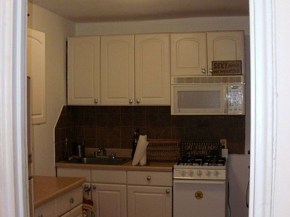 5th image of 3326 82nd St APT 2B