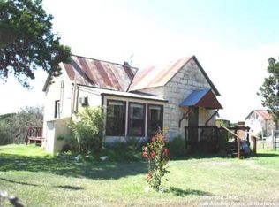 1100 Oil Wl, Pipe Creek, TX 78063