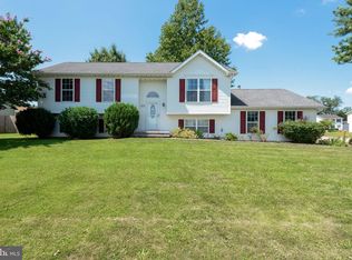 1670 Beech Ln, Hanover, PA 17331