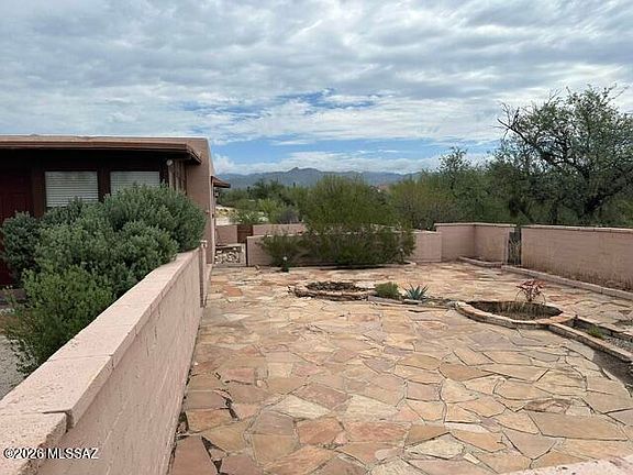 3rd image of 9500 E Tanque Verde Rd