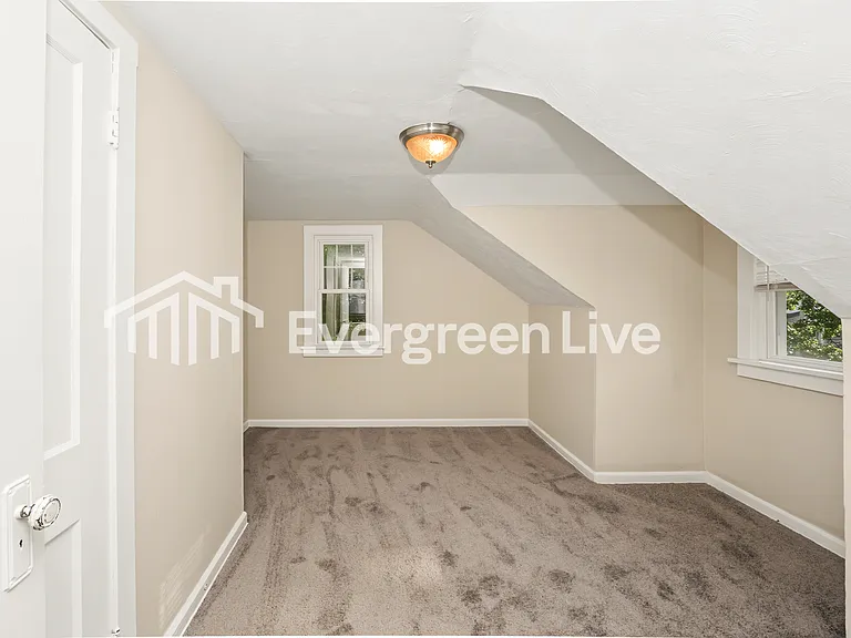 842 Montford Rd — Photo 13